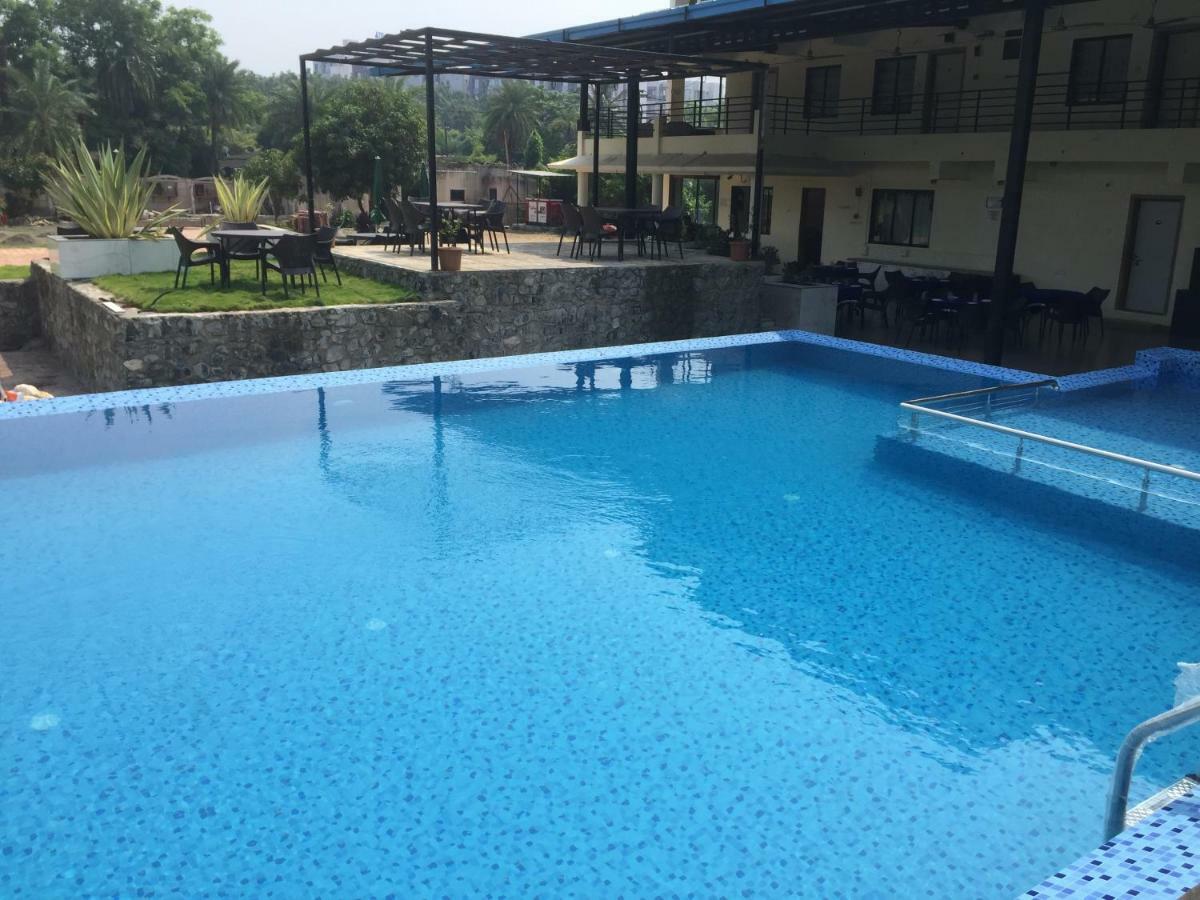 Hotel Silent Daman Exterior photo