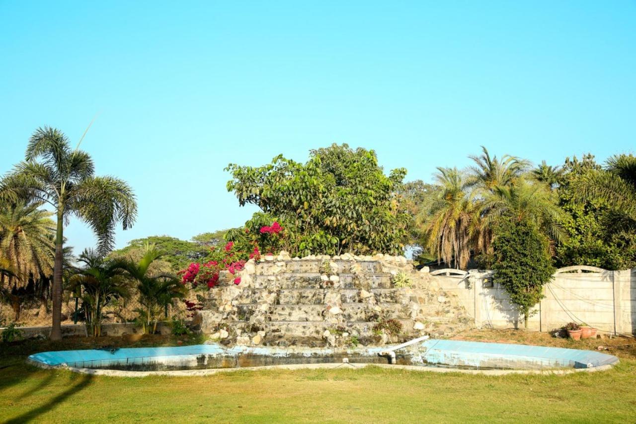 Hotel Silent Daman Exterior photo
